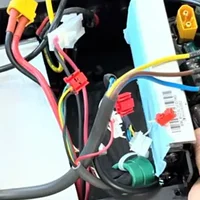 Ninebot_G2-Controller_Stecker_1-2.webp